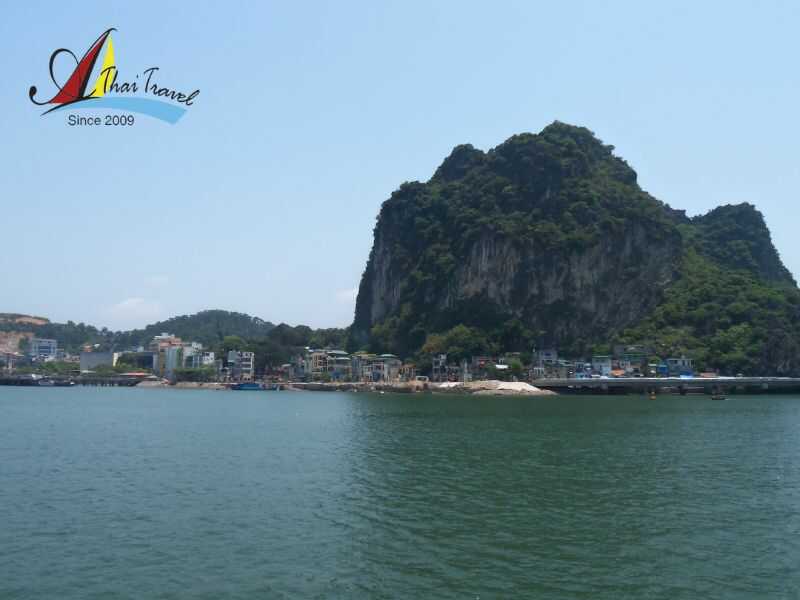 Experience a Ha Long bay with daily shared tour from A to Z